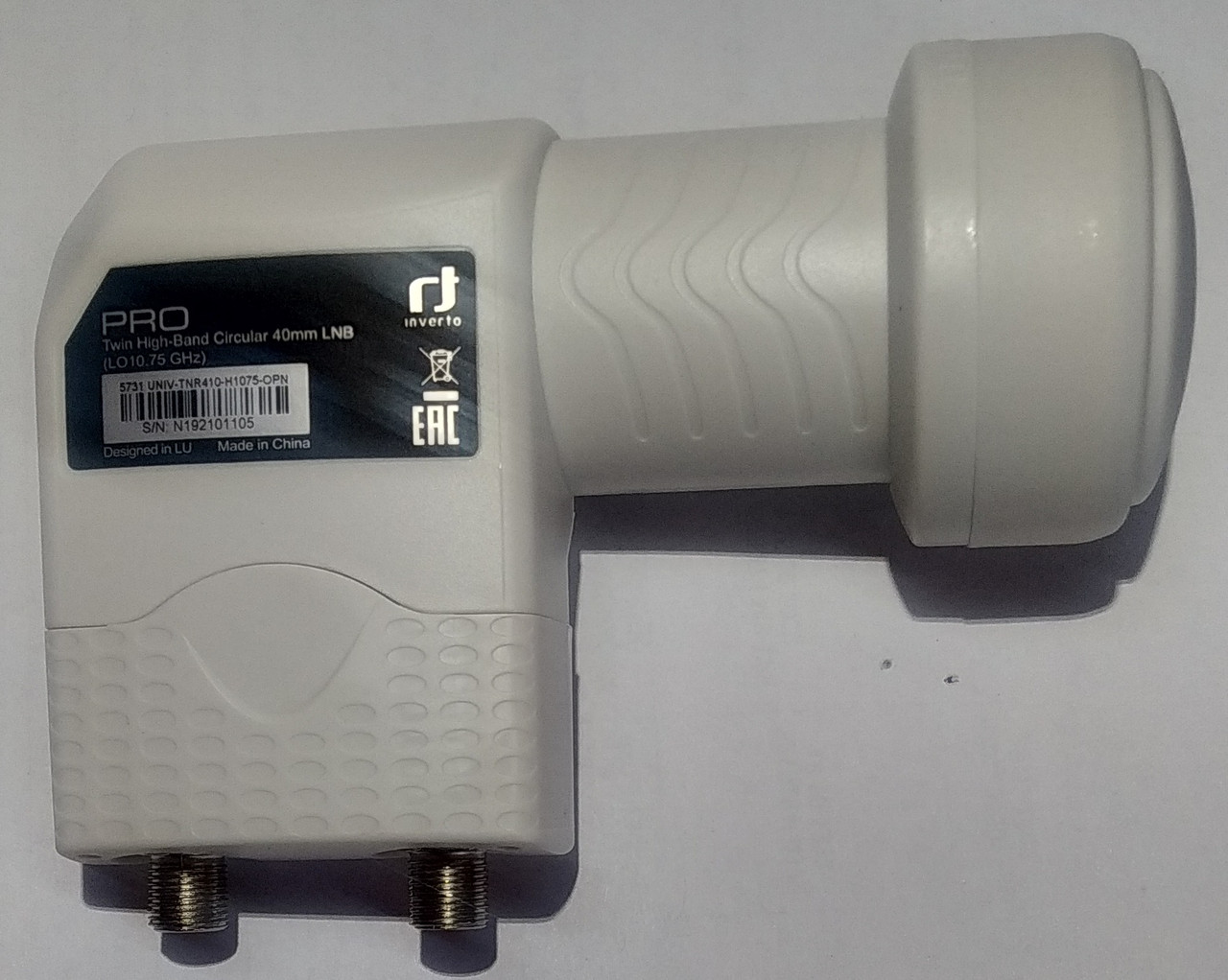Конвертор круговой поляризации KU диапазона 2 выхода INVERTO TWN-40