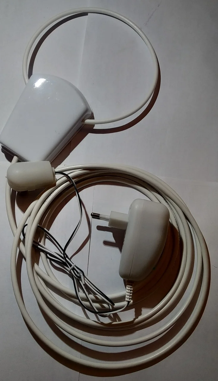 Антенна комнатная "Волжанка" с блоком 12в. 5м