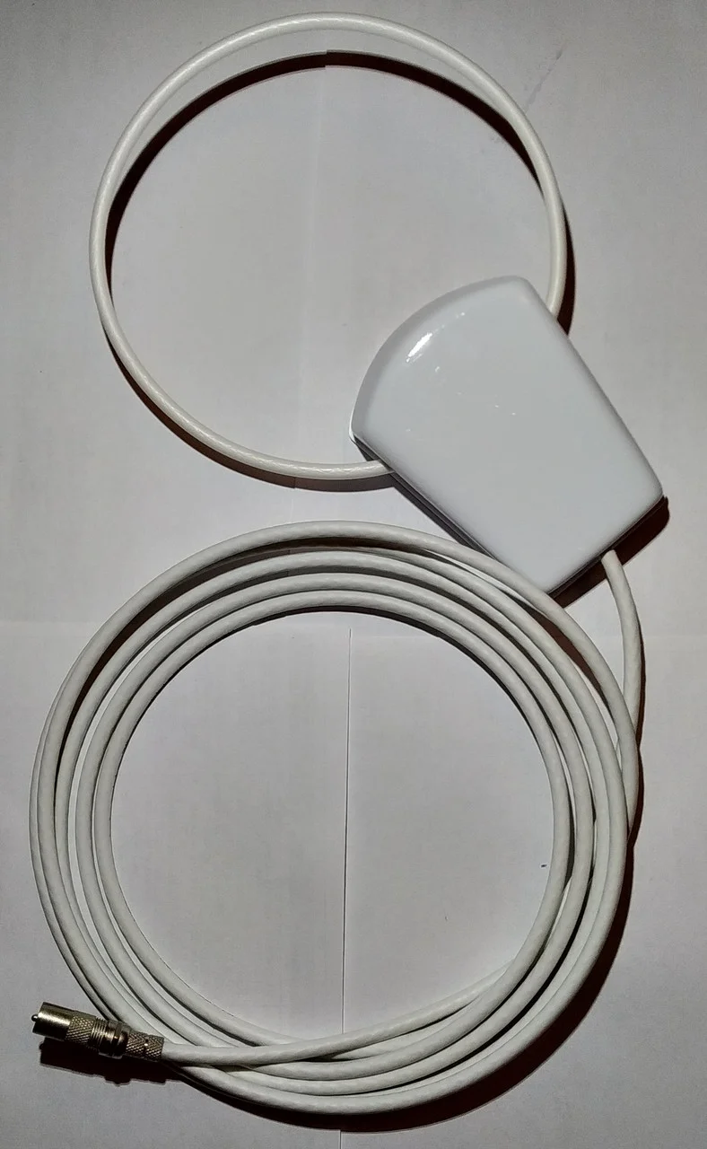 Антенна комнатная "Уралочка"  USB  3м