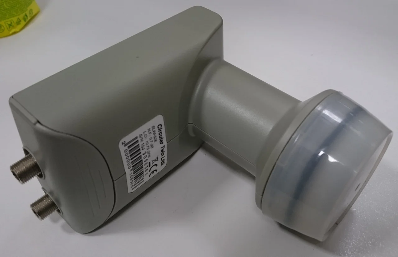 Конвертор круговой поляризации KU диапазона 2 выхода Tvin HD