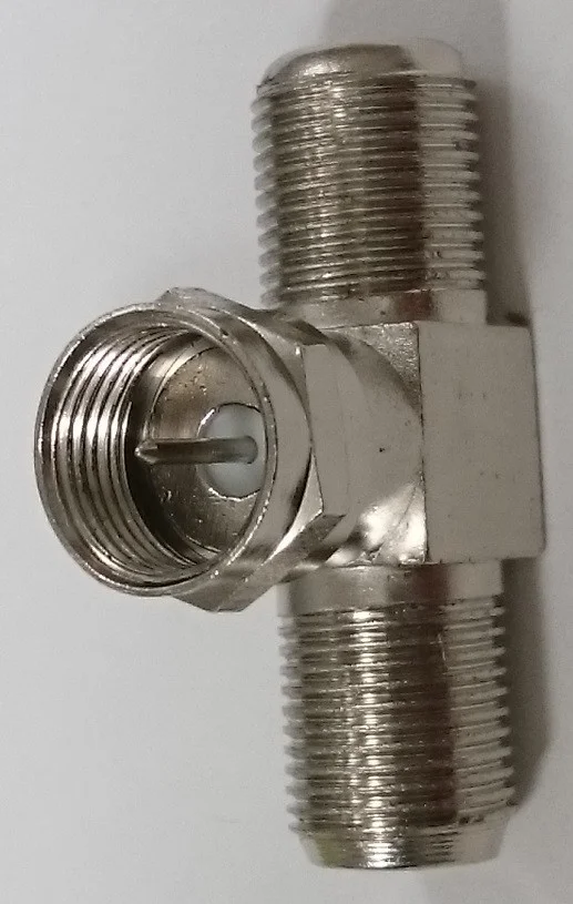 Переходник   Fштекер -2F гнезда