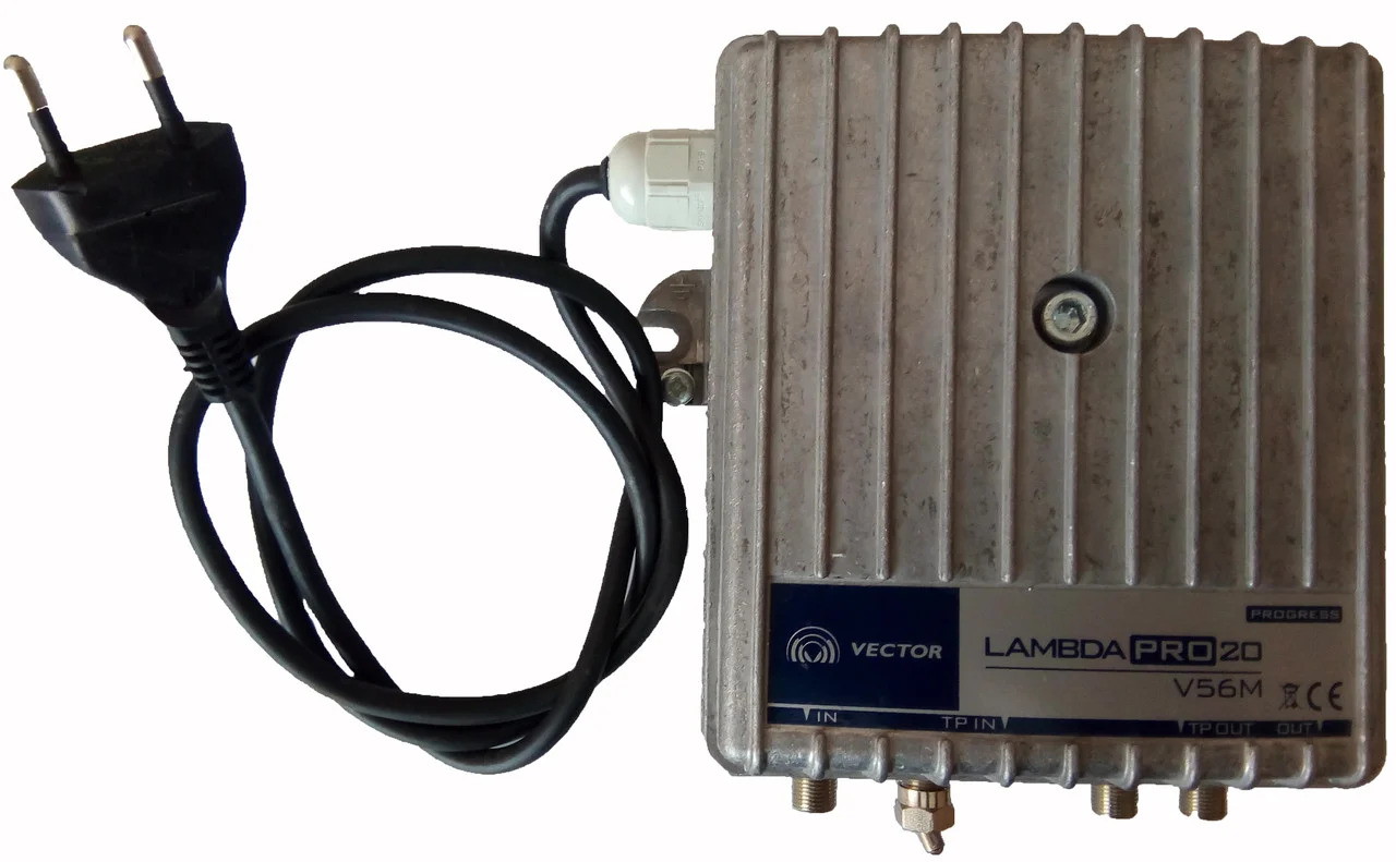 Усилитель ТВ сигнала  VECTOR