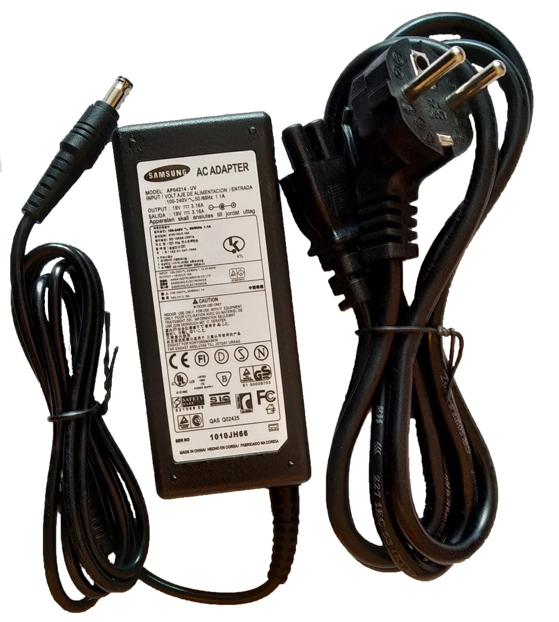 Адаптер питания 220V - 19V / 3.16A    SAMSUNG